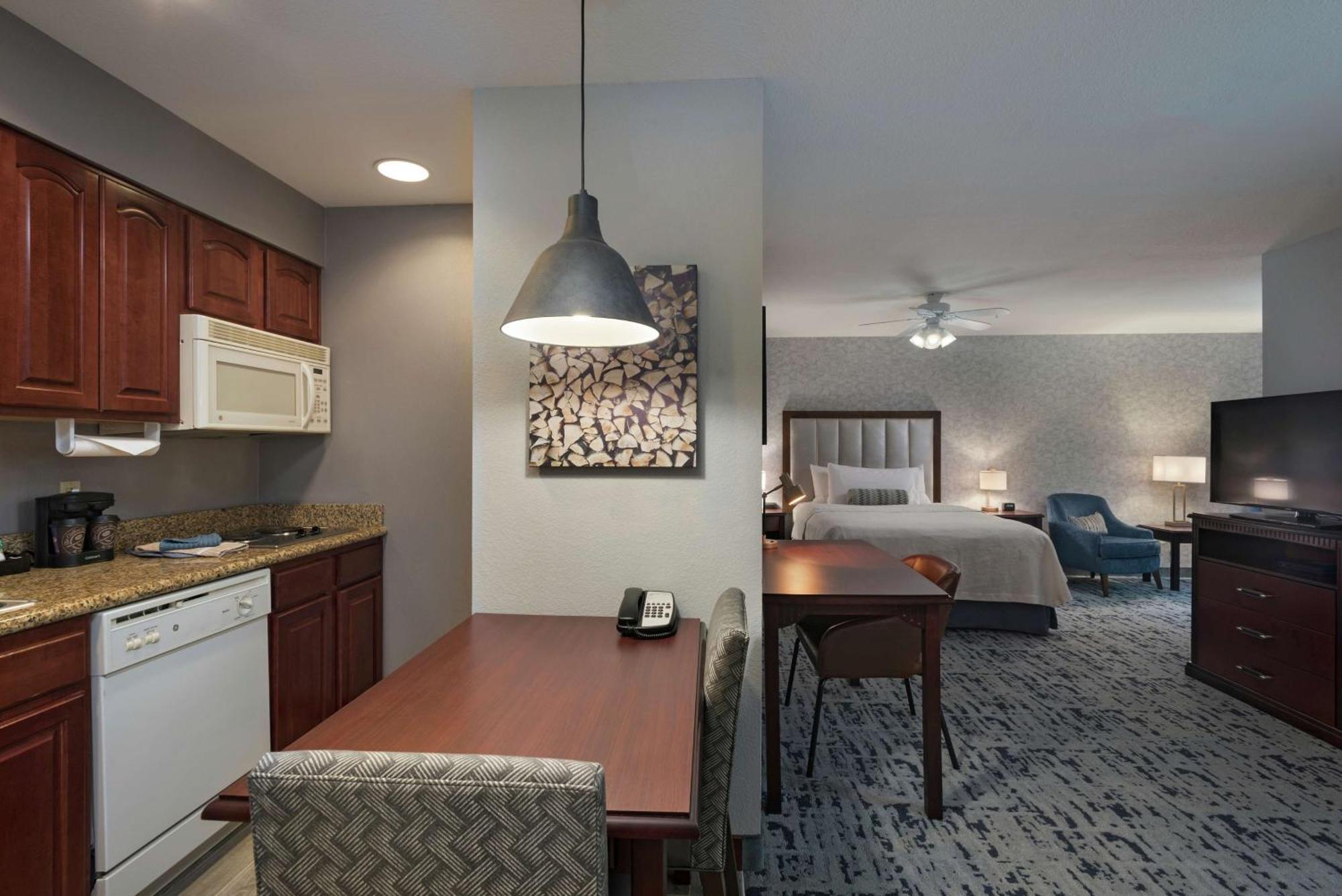 Homewood Suites By Hilton Fort Collins Bagian luar foto